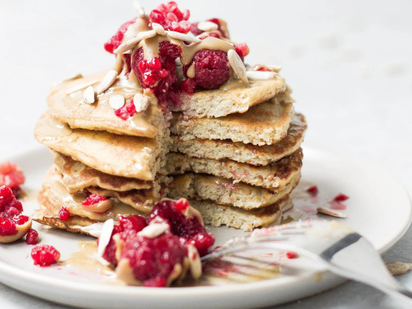Oatmeal Pancakes with a Touch of Cinnamon