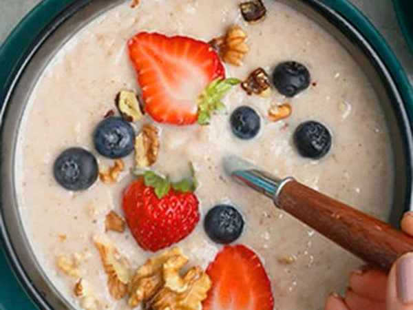 Instant Pot® Creamy Oatmeal with Fresh Strawberries