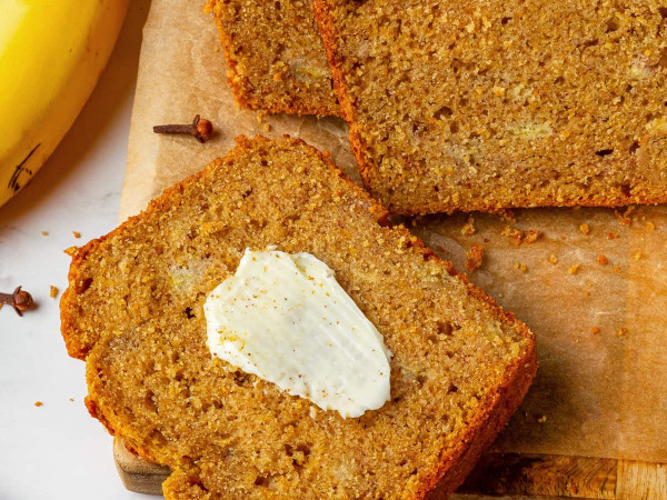 Soft and Gooey Pumpkin Banana Bread