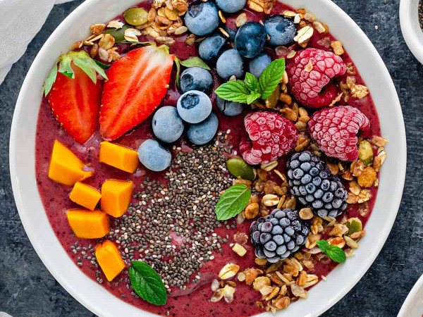Chilly Snow Miser Smoothie Bowl