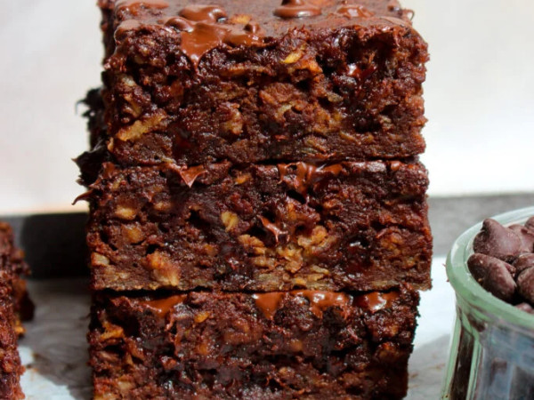 Chewy Brownies Made with Oatmeal and Bananas