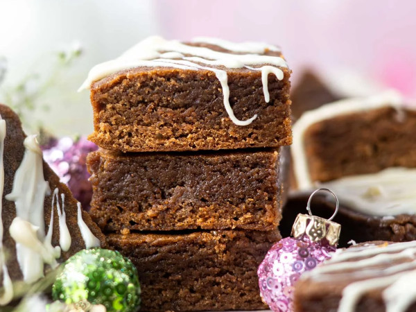 Chewy Brownies with Ginger Snap Flavor