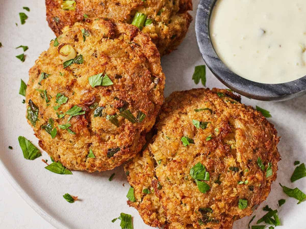 Cajun-Style Crab Cakes in the Air Fryer