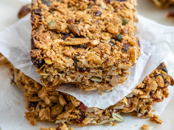 Nutty Cranberry Oatmeal Granola Bars