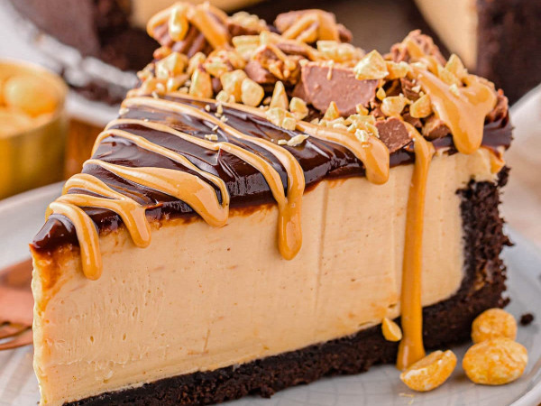 Quick and Easy Peanut Butter Chocolate Cheesecake Pie