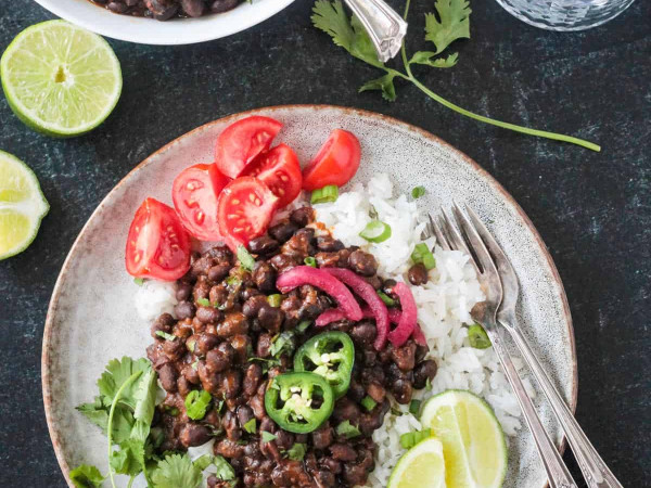 Zesty Vegetarian Black Beans (Fusion Style)