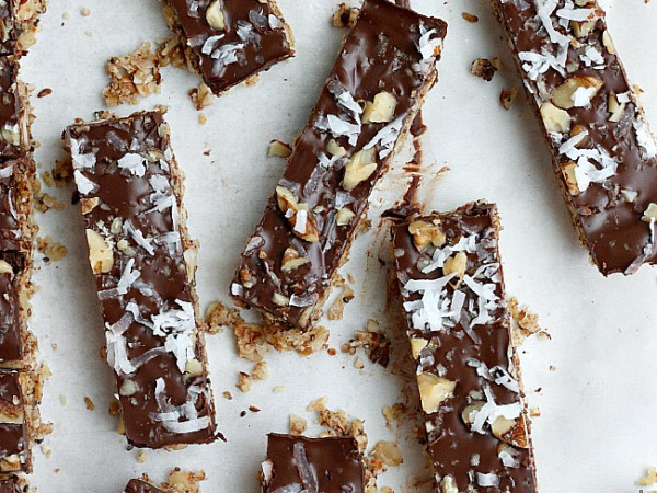 Granola Bars with Cocoa and Coconut