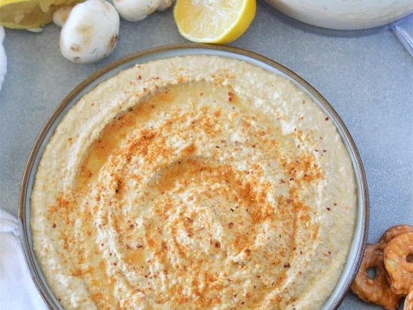 Hummus Made Without Tahini