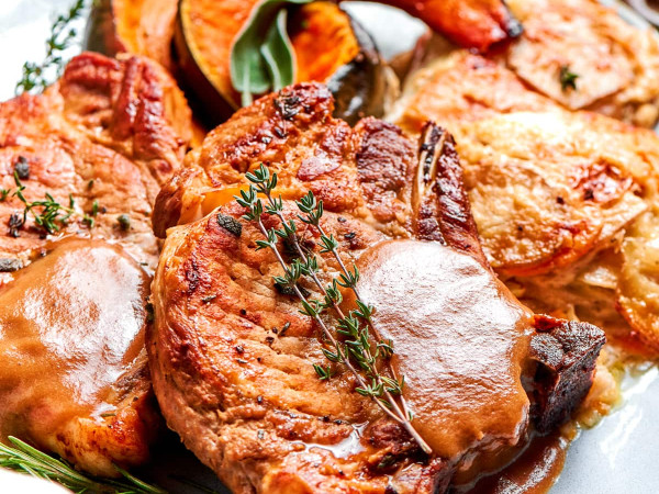 Pork Chops with Sweet and Tart Apple Sauce