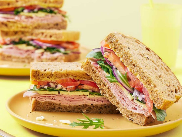 Hot Ham Sandwiches with Sweet and Sour Flavor