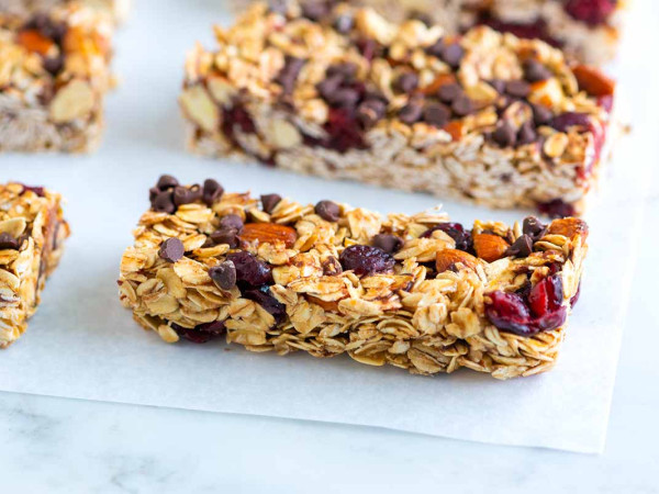 Chewy Granola Bars Packed with Nuts