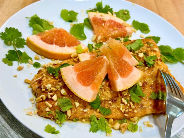 Zesty Salmon with Sweet and Spicy Grapefruit Topping
