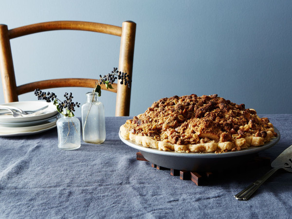 Hearty Ontario Apple Pie in a Deep Dish