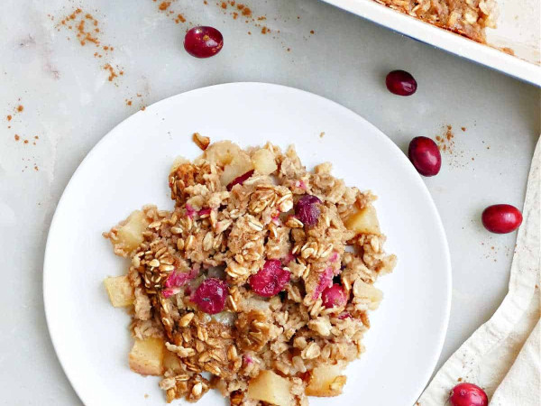 Apple-Cranberry Oatmeal Delight