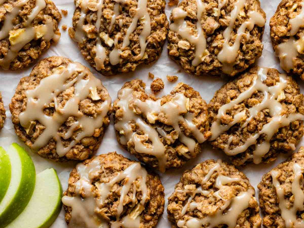 Peanut Butter Oatmeal Cookies with Apple