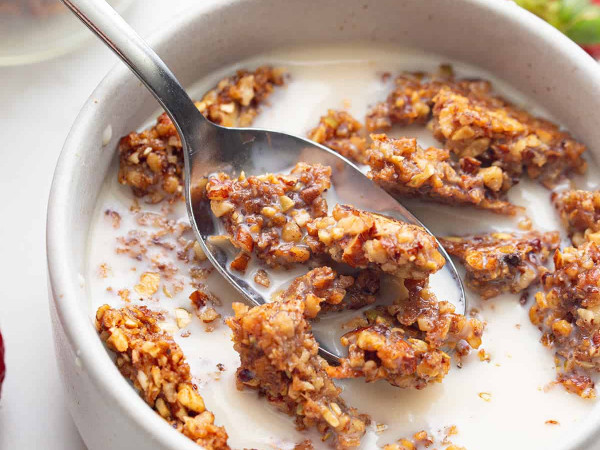 Granola Cereal for a Crunchy Breakfast