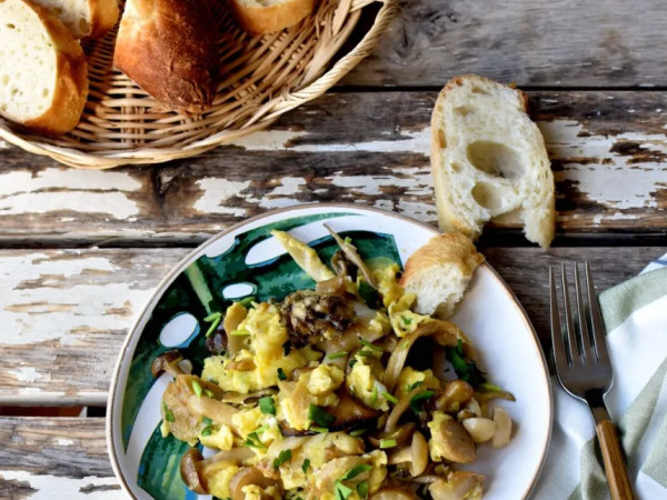 Eggs Scrambled with Wild Puffball Mushrooms