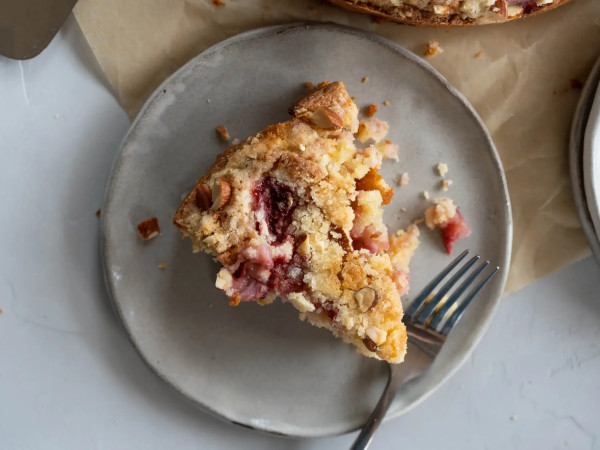 Yummy Strawberry Almond Coffee Cake - Indulge Without the Guilt!