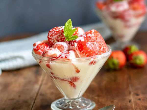 Strawberry Creamy Dessert