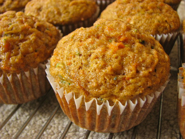 Cheerful Apple Zucchini Muffins