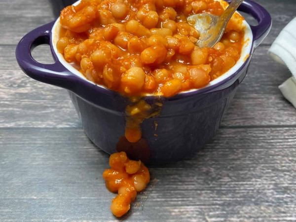Slow Cooker Baked Beans