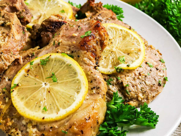 Pork Chops with Lemon Pepper and Baked Apples