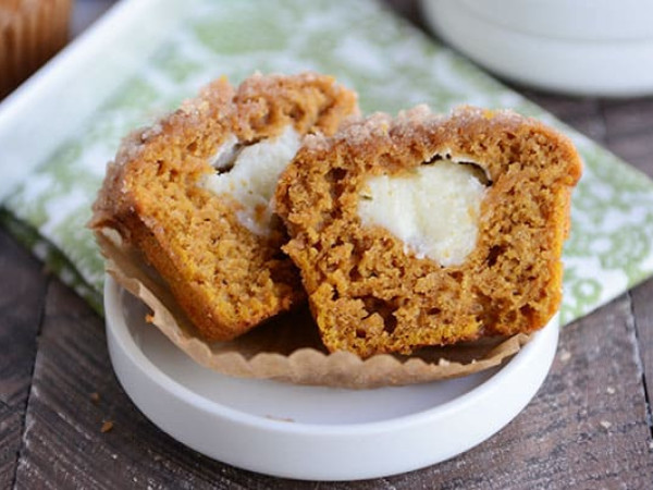 Pumpkin Muffins with a Cream Cheese Filling