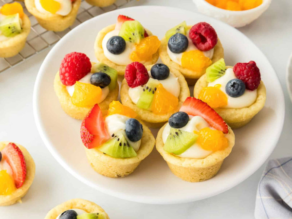 Quick Fruit Pizza Cups for Travel