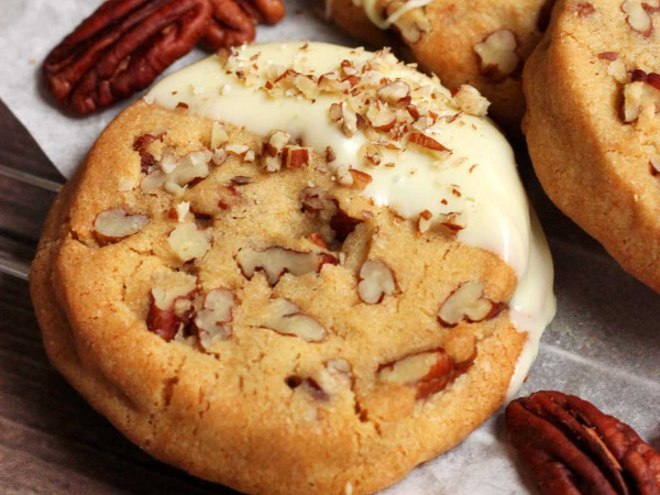 Brown Sugar and Pecan Cookies for the Fridge