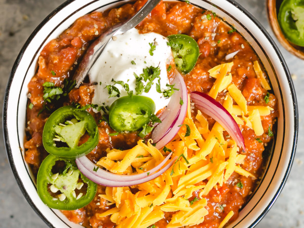 Easy Slow Cooker Turkey Cheeseburger Chili