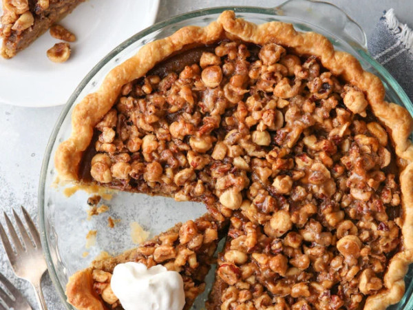 Pumpkin Pie Featuring Vanilla and Walnuts