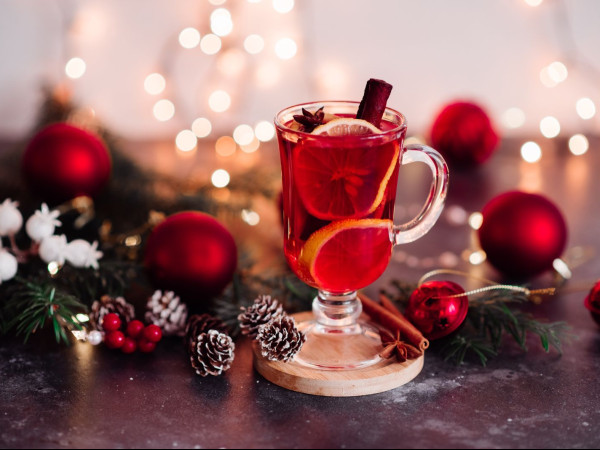 Colonial-Inspired Holiday Beverage