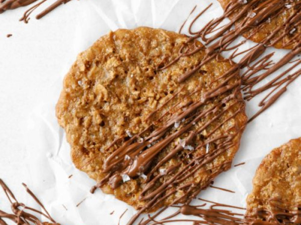 Classic French Lace Cookies II