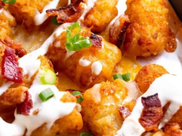 Tater Tots with Broccoli and Bacon Ranch