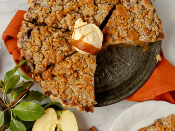 Crunchy Streusel Topping for Apple Pie