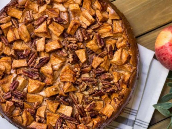 Apple-Pecan Cheesecake by Nickie
