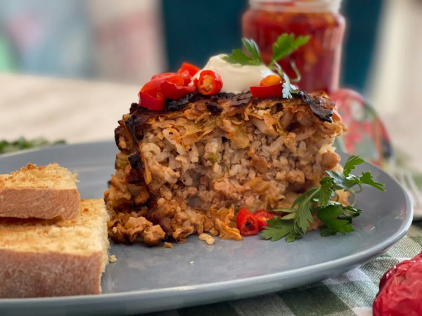 Bill and Annette's Unique One-Pot Sauerkraut Recipe