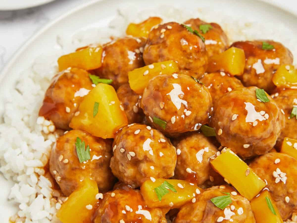 Hawaiian-Flavor Meatballs