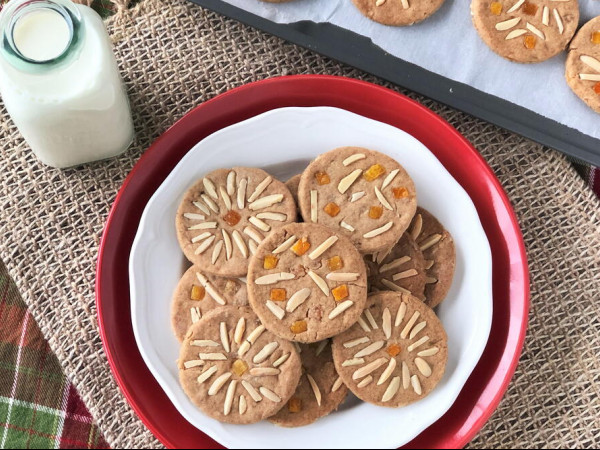 Cookies for Sinterklaas: Speculaas Style