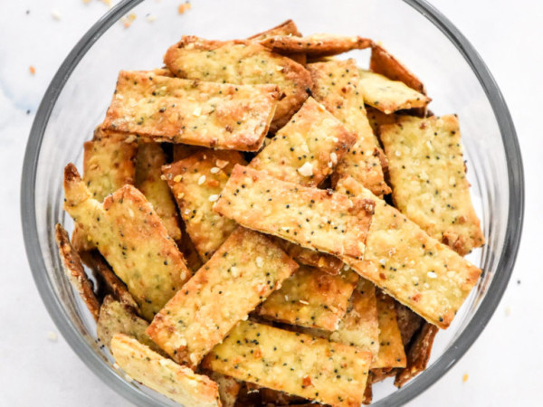 Crackers with an Everything Seasoning Twist