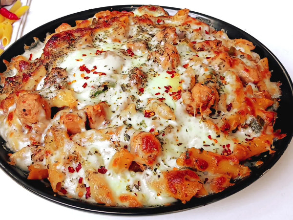 Baked Chicken and Creamy Pasta Dish