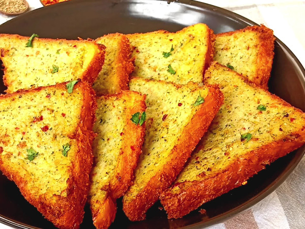 Fried Bread with Chicken Filling