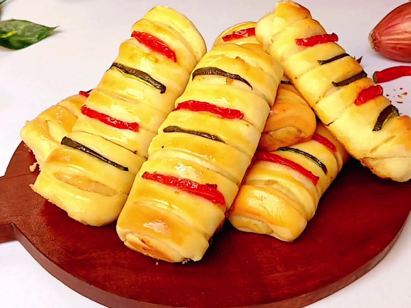 Toasted Chicken Pizza