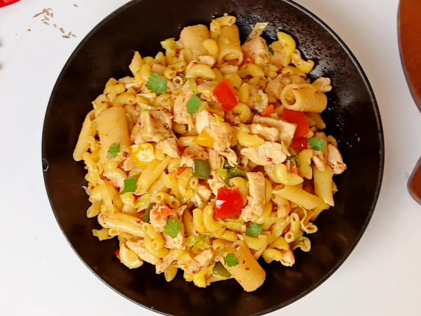 Stir-Fried Pasta with Chicken and Mixed Veggies