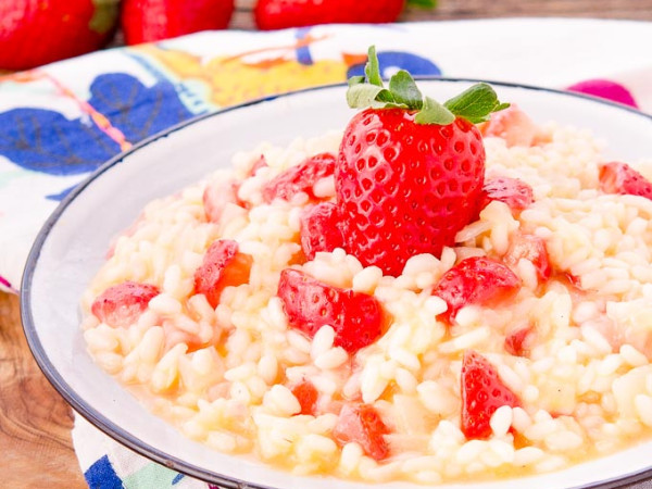 Two-Serving Strawberry and Prosecco Risotto for Spring