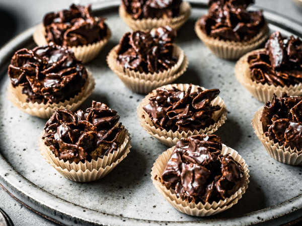 Cupcakes Made with Chocolate and Cornflakes