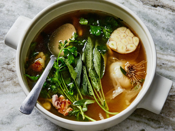 Deb's Flavorful Garlic Broth