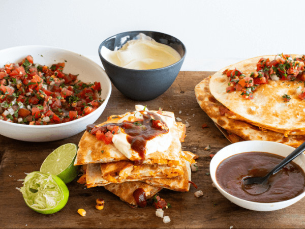 Cherry Wood-Smoked Chicken Quesadillas Accompanied by Fresh Pico de Gallo