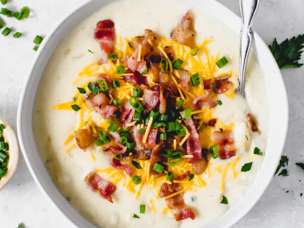 Hearty Loaded Baked Potato Soup Made in a Slow Cooker