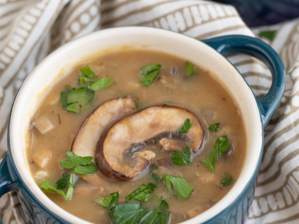 Three-Variety Mushroom Soup